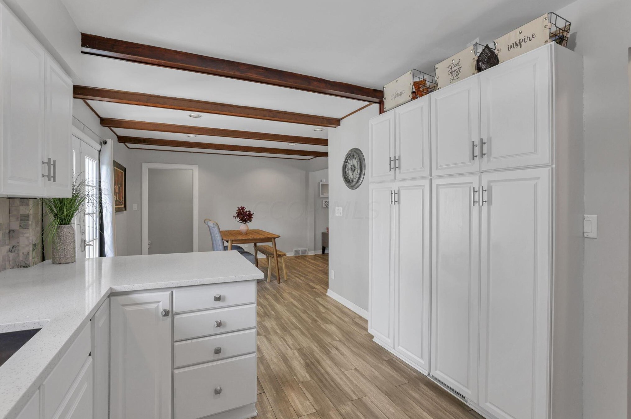 1771 Fishinger Rd, Columbus OH 43221-1351 exterior