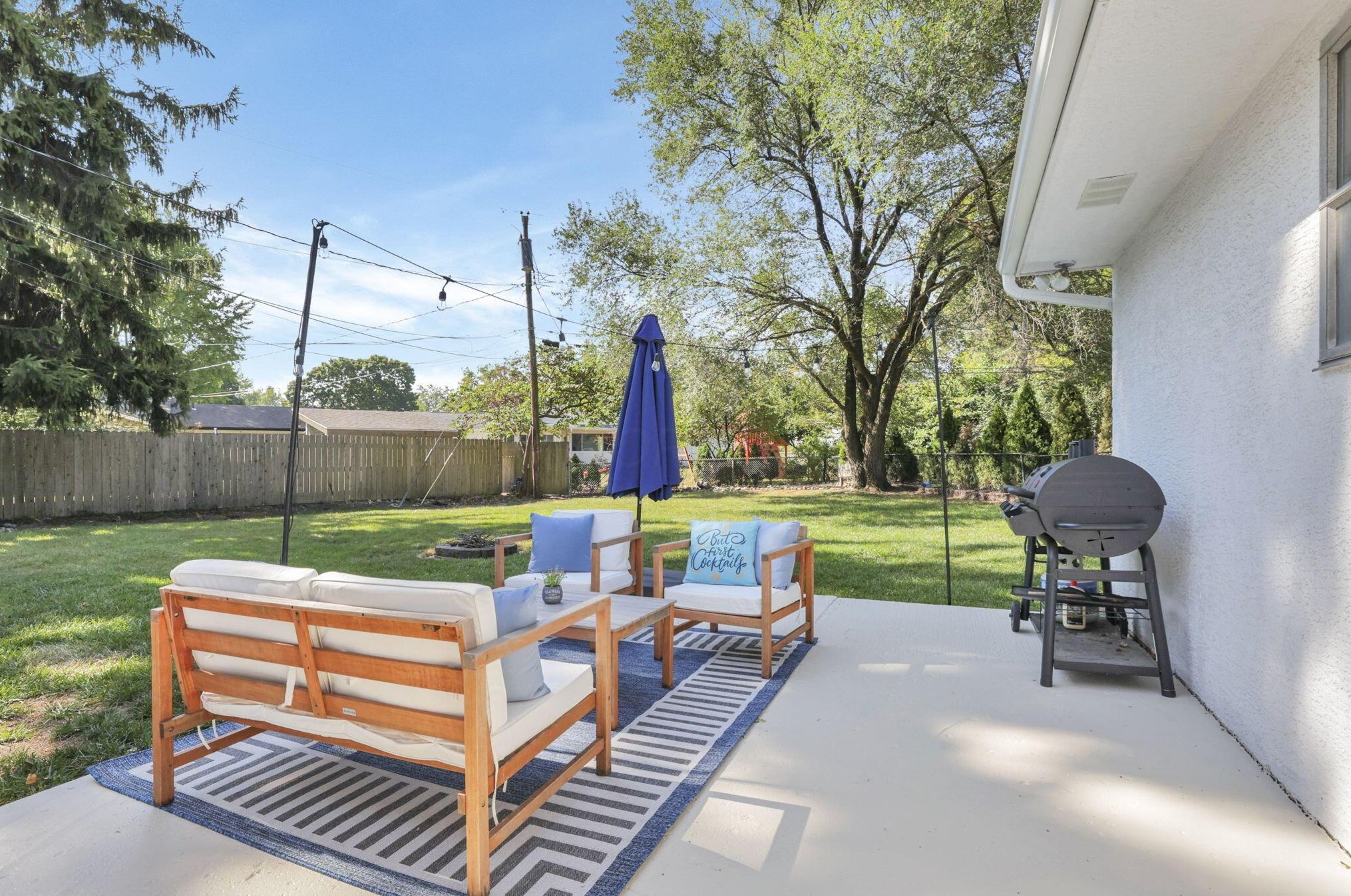 1771 Fishinger Rd, Columbus OH 43221-1351 exterior