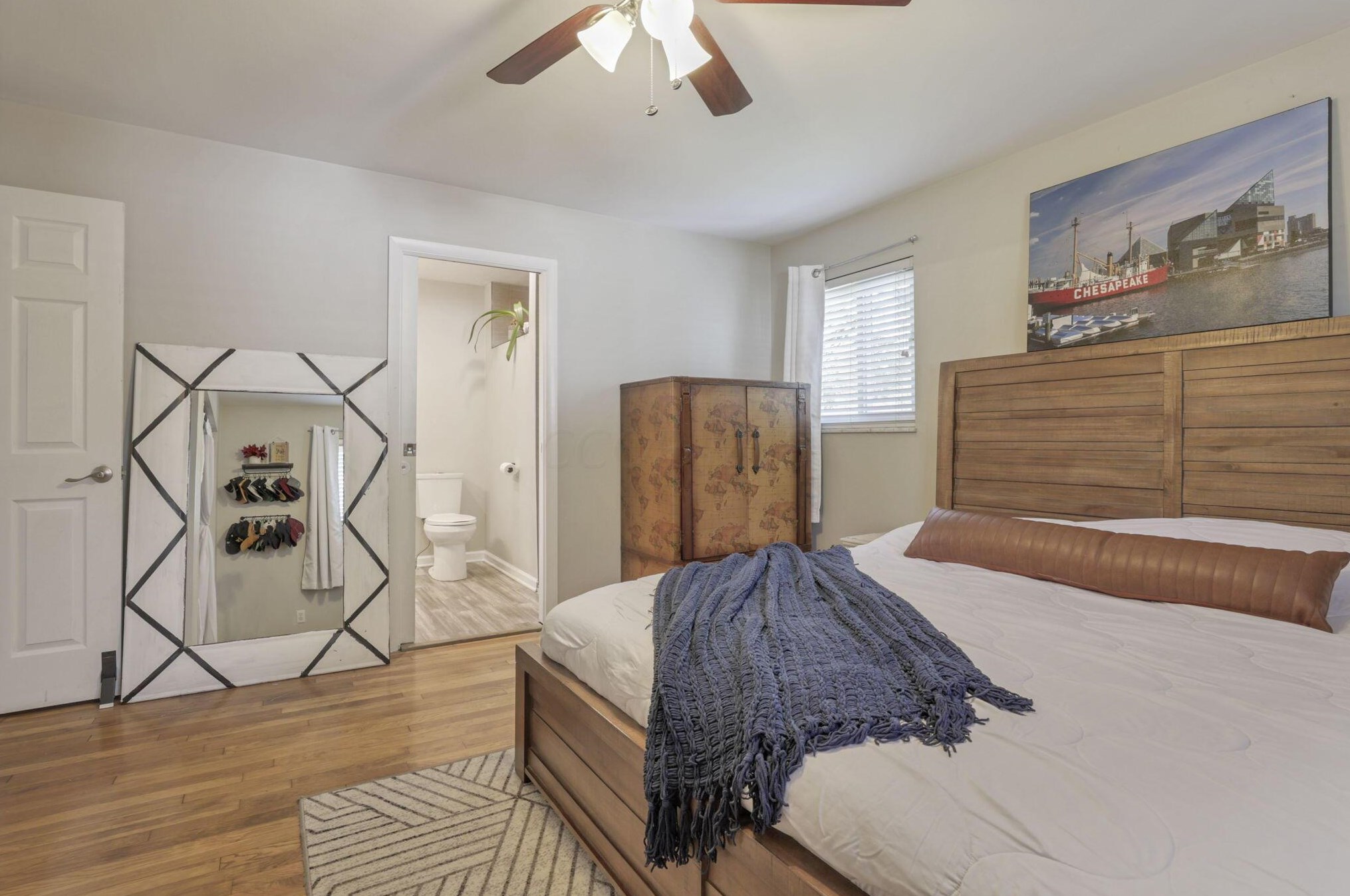 1771 Fishinger Rd, Columbus OH 43221-1351 exterior