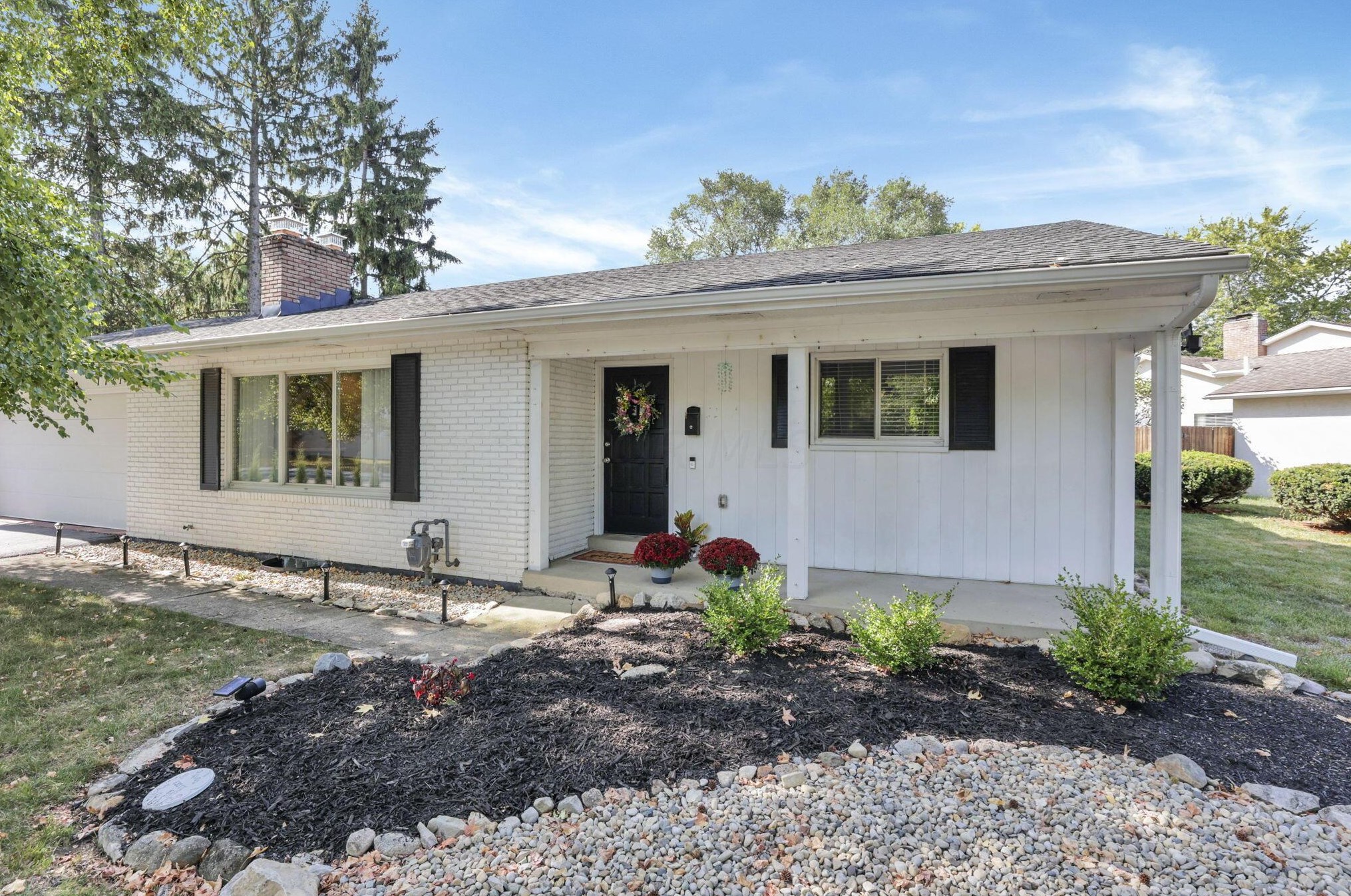 1771 Fishinger Rd, Columbus, OH 43221-1369