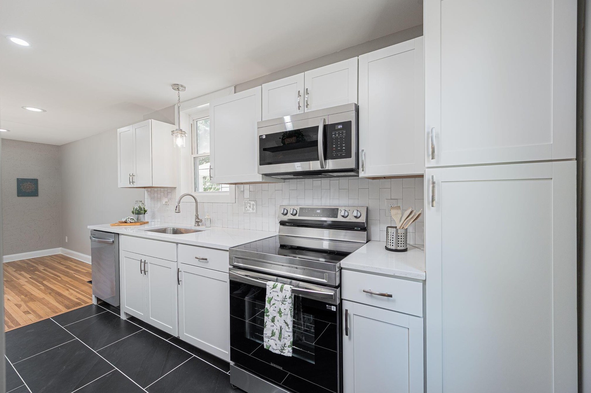 88 Roys Ave, Columbus OH  43204-2633 exterior