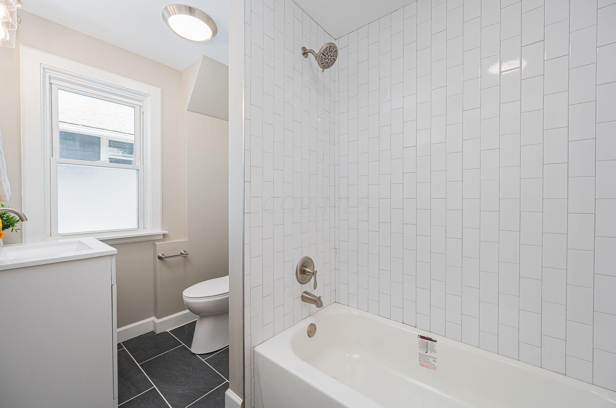 88 Roys Ave, Columbus OH  43204-2633 exterior