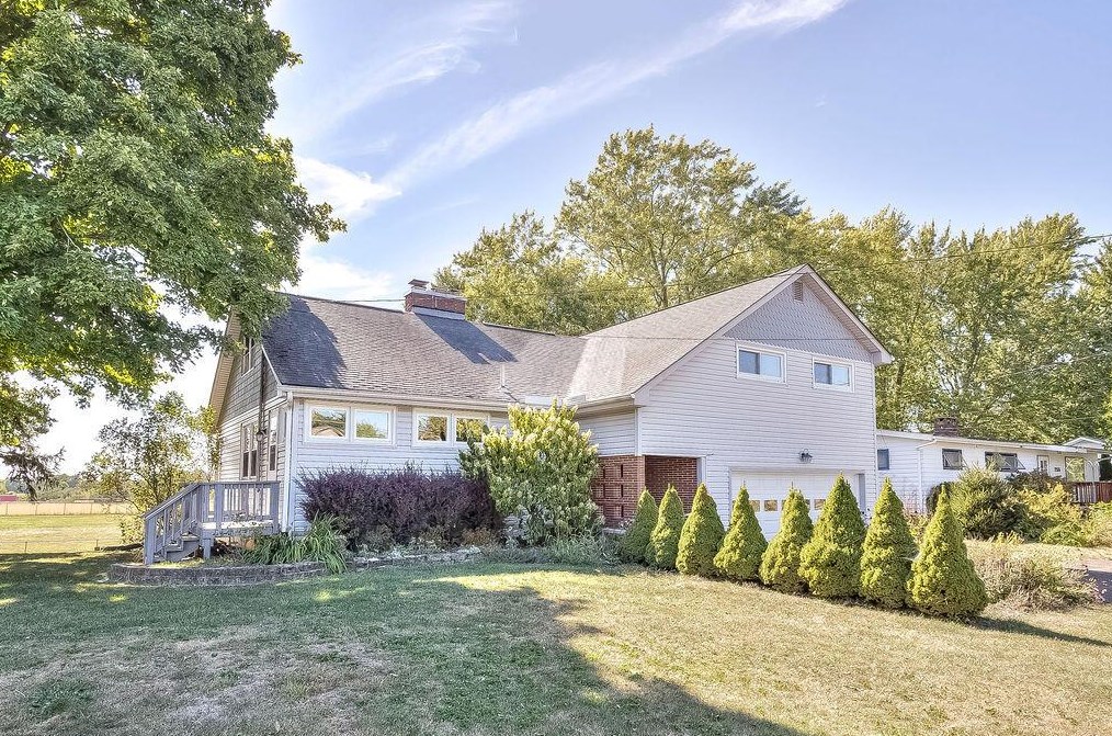 259 S Preston St, Centerburg, OH 43011