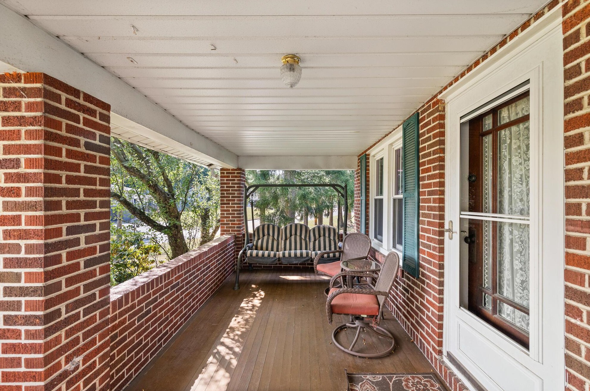 694 Logan Rd, Mansfield, OH 44907