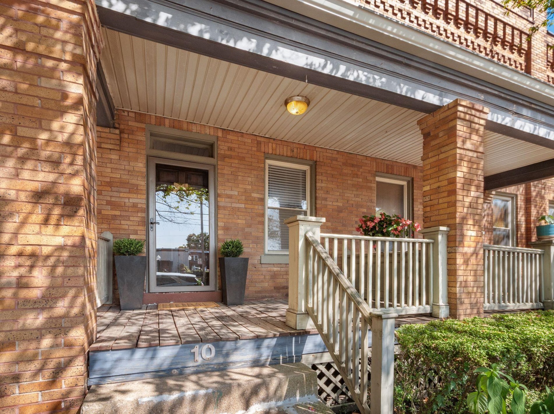 10 Hanford St, Columbus, OH 43206-3425
