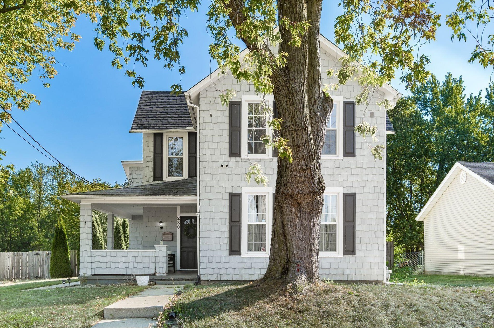 230 Olive St, London, OH 43140