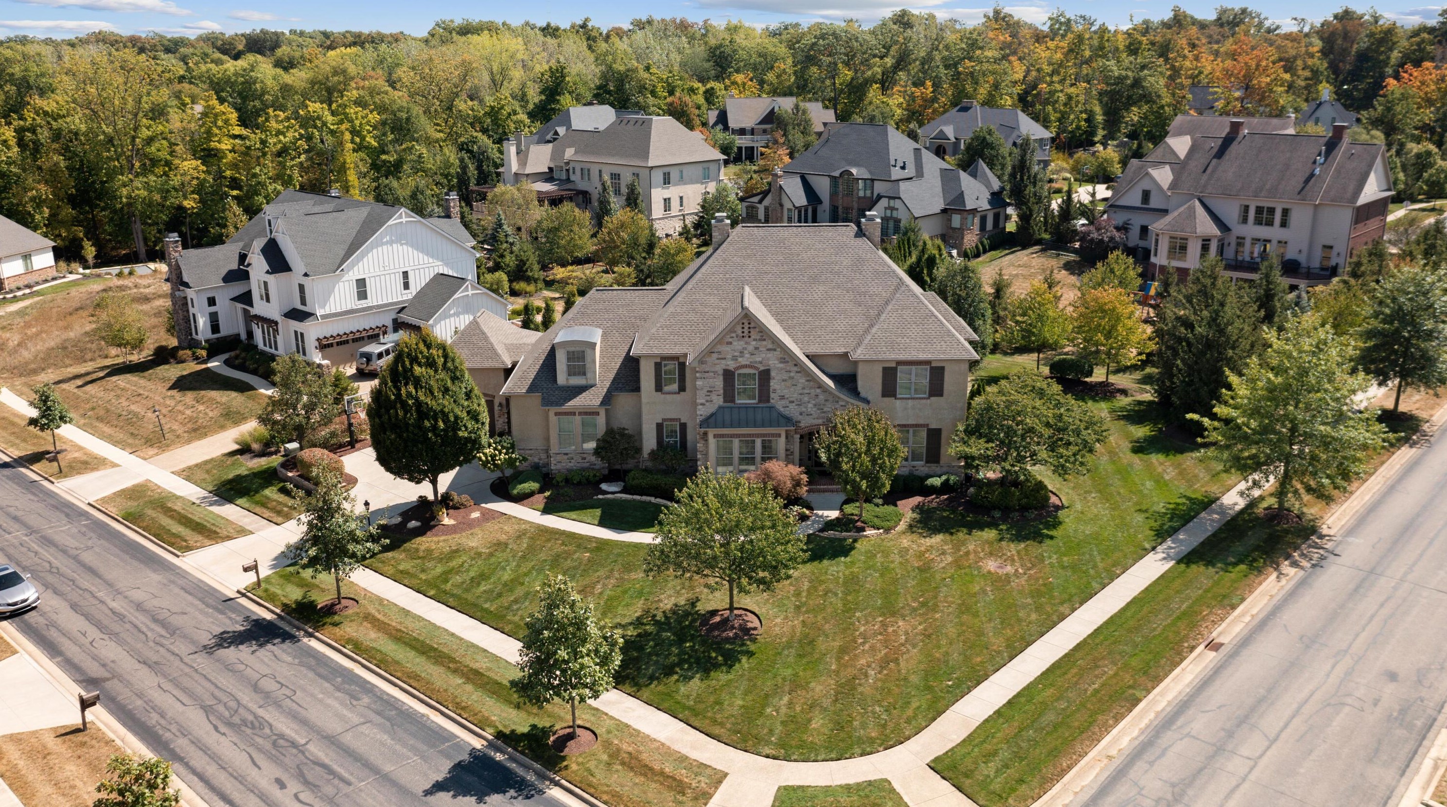 7951 Dennison Ct, Dublin, OH 43017