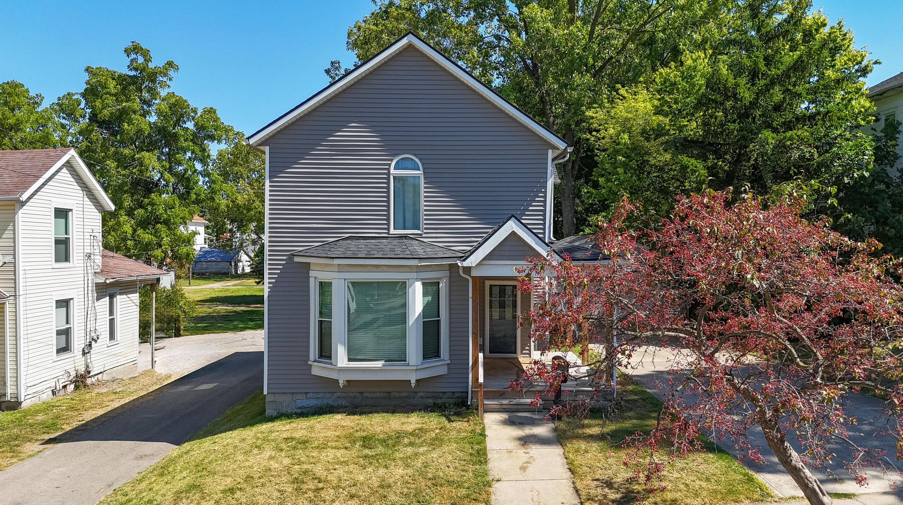 412 N Detroit St, Bellefontaine, OH 43311