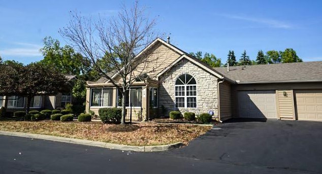68 Abbeycross Ln, Westerville, OH 43082