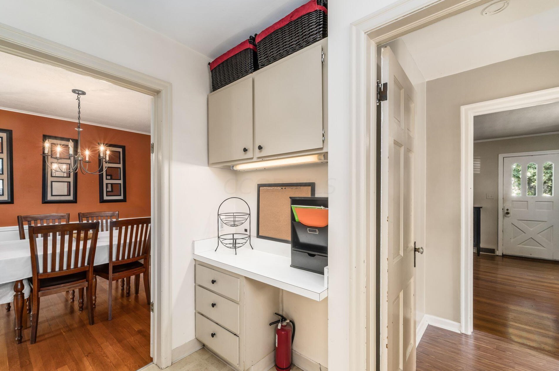 982 Roosevelt Ave, Columbus OH 43209-1559 exterior