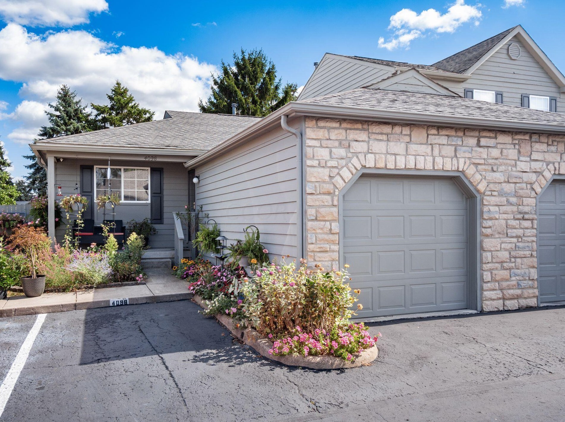 4098 Meadowleigh Way, Columbus, OH 43230-9839