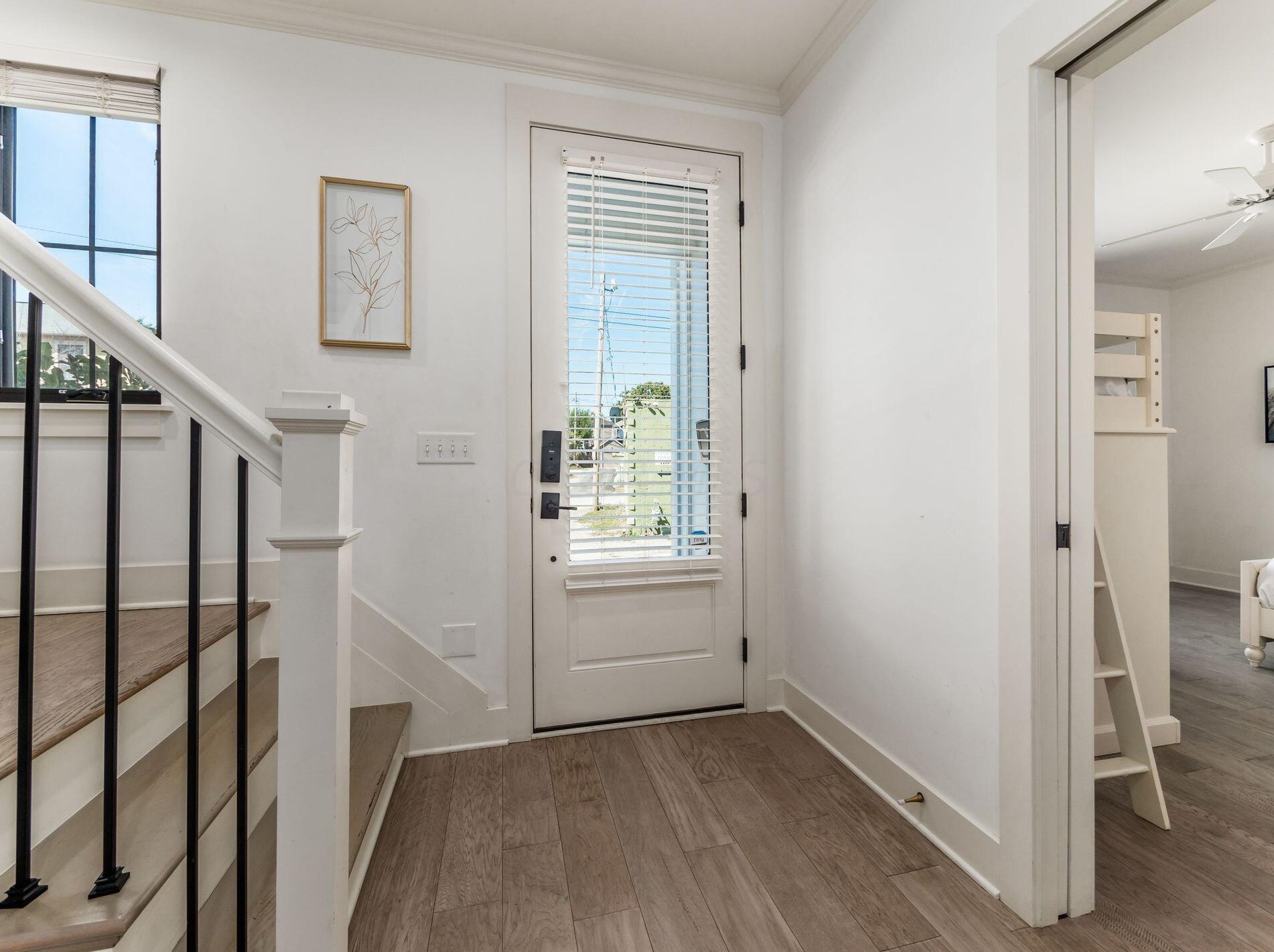 1142 Hamlet St, Columbus OH  43201-3511 exterior