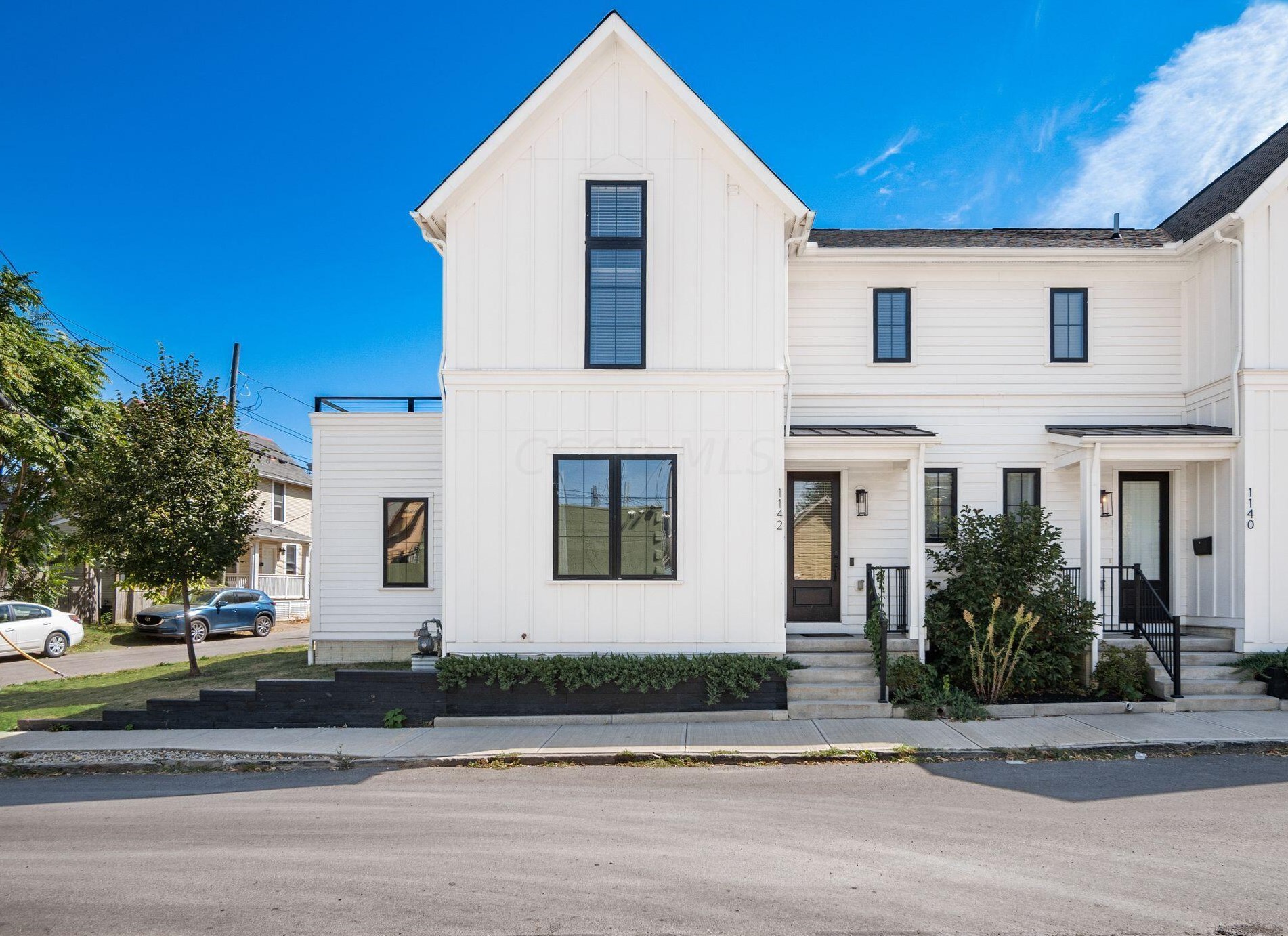 1142 Hamlet St, Columbus OH  43201-3511 exterior