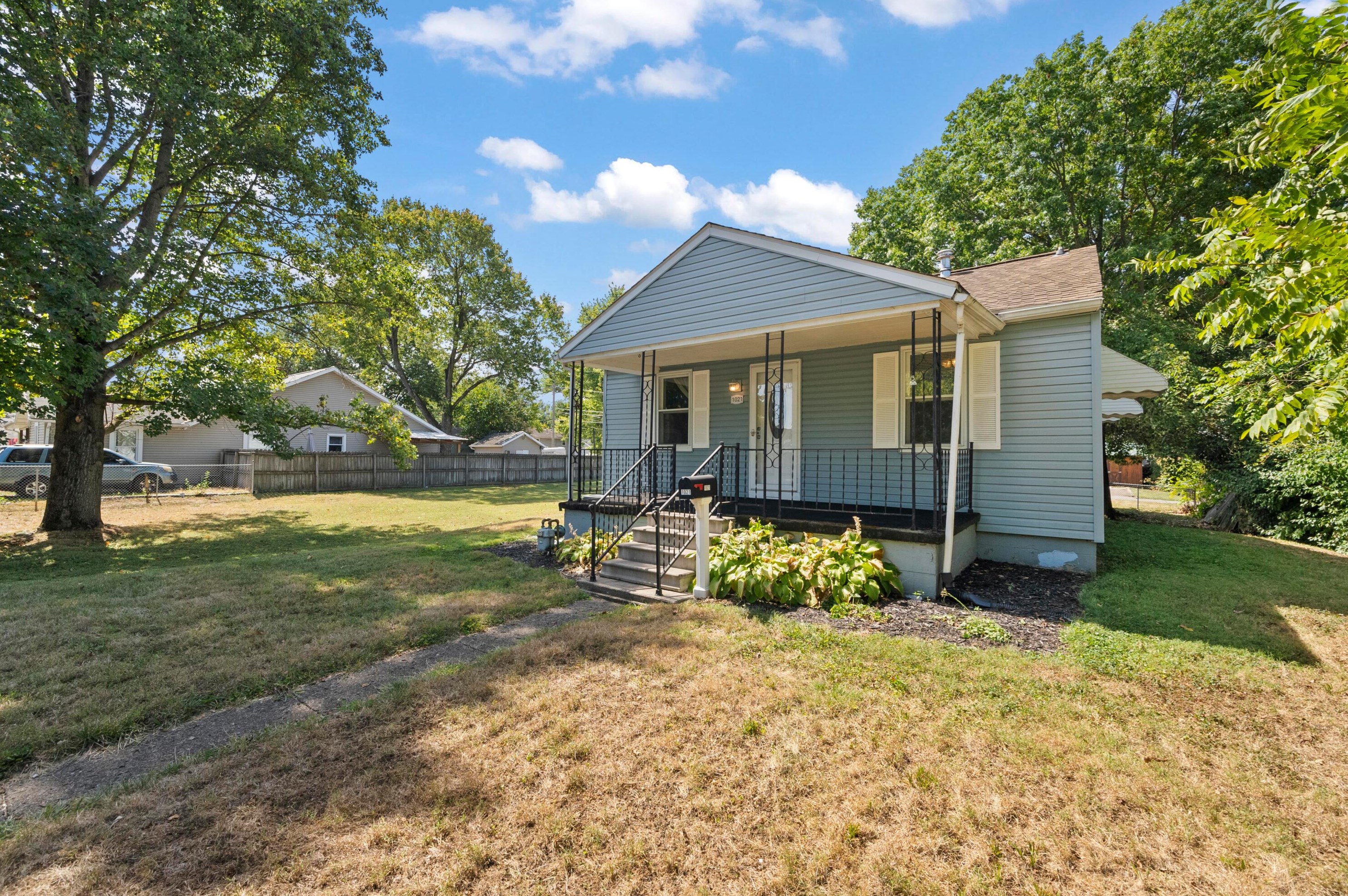 1021 N Pierce Ave, Lancaster, OH 43130