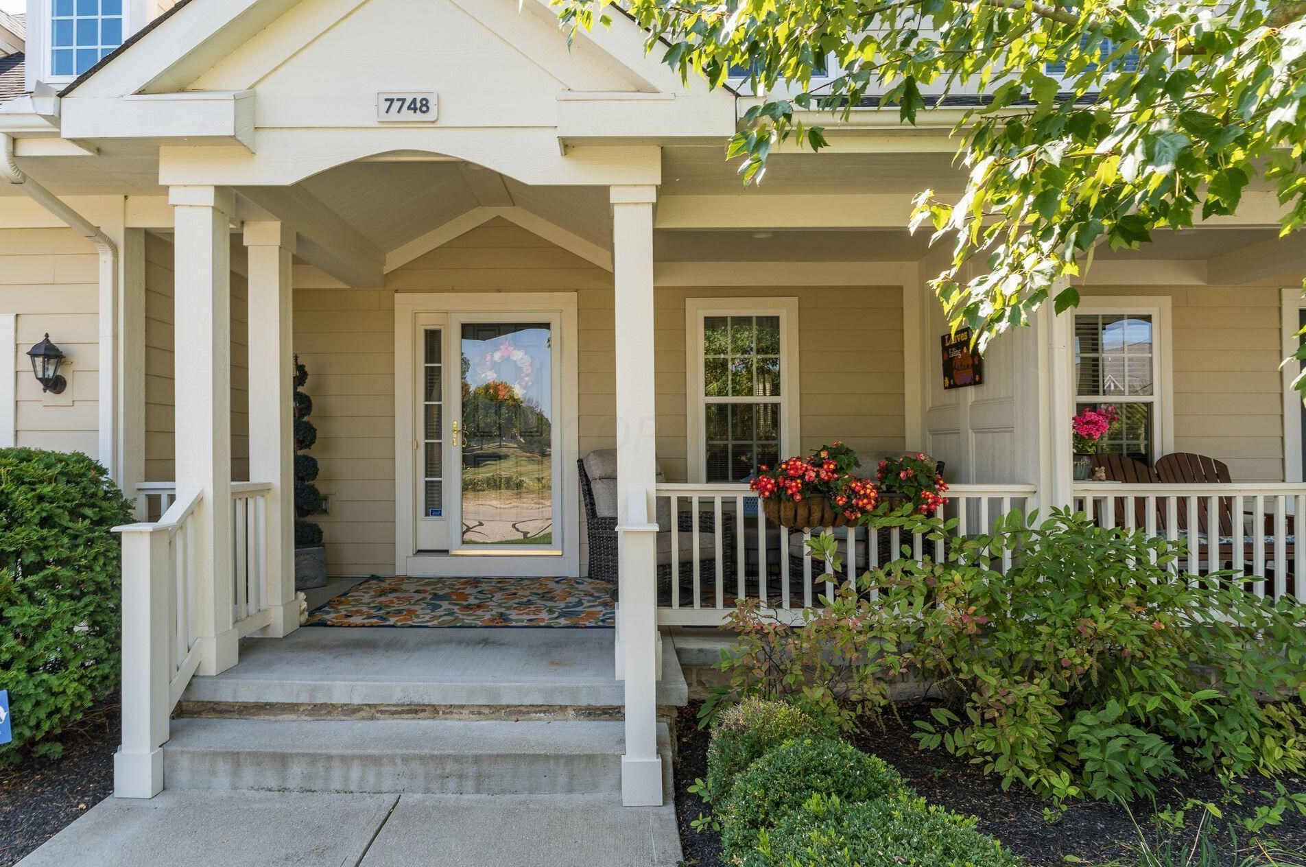7748 Golden Wheat Ln, Westerville, OH 43082