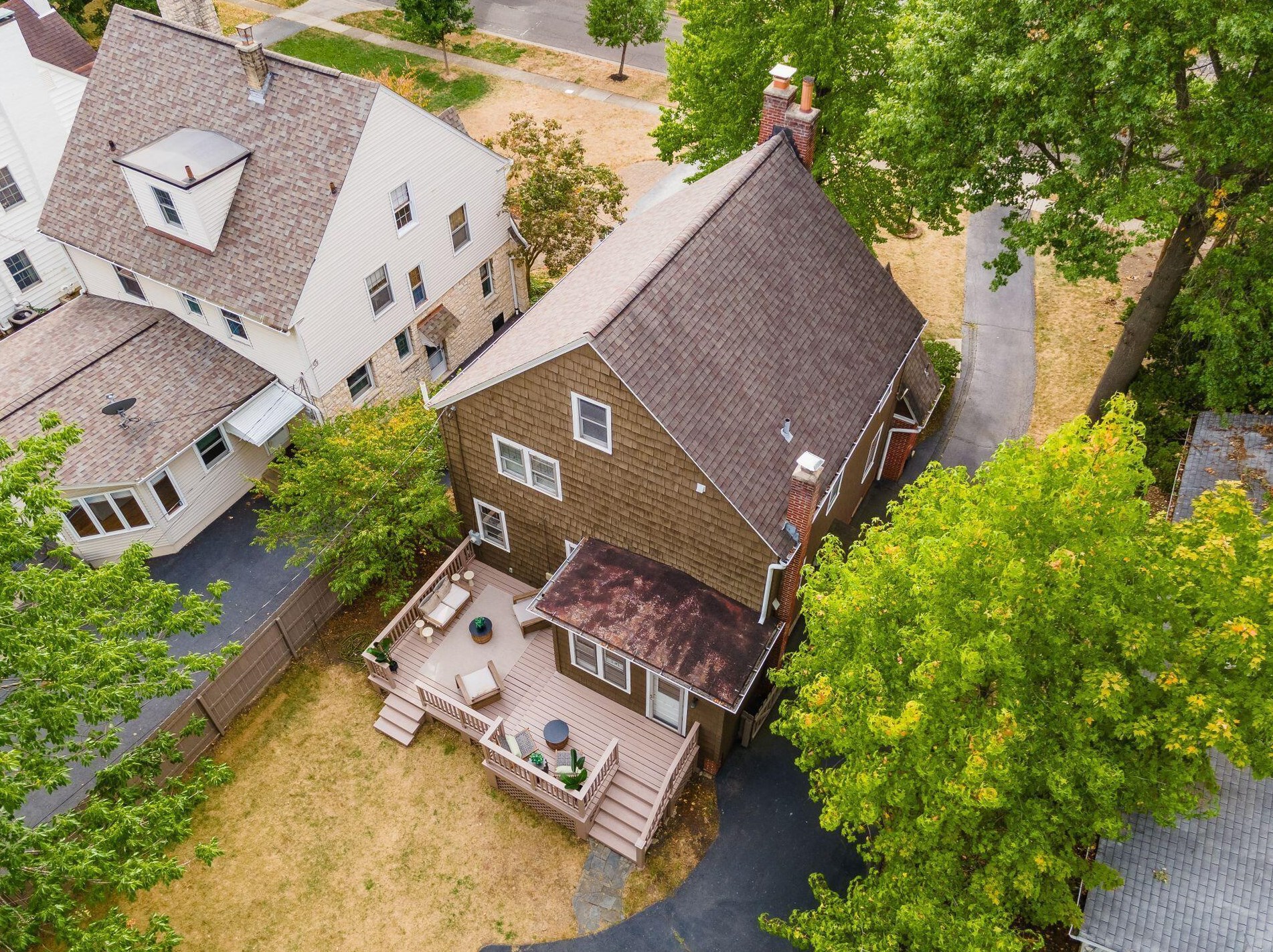 46 Remington Rd, Columbus OH 43209-2458 exterior