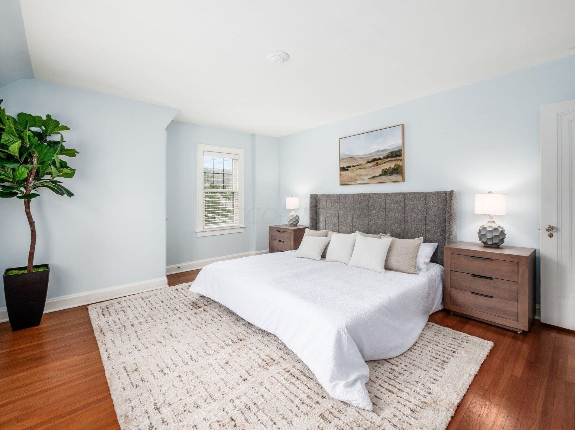 46 Remington Rd, Columbus OH 43209-2458 exterior