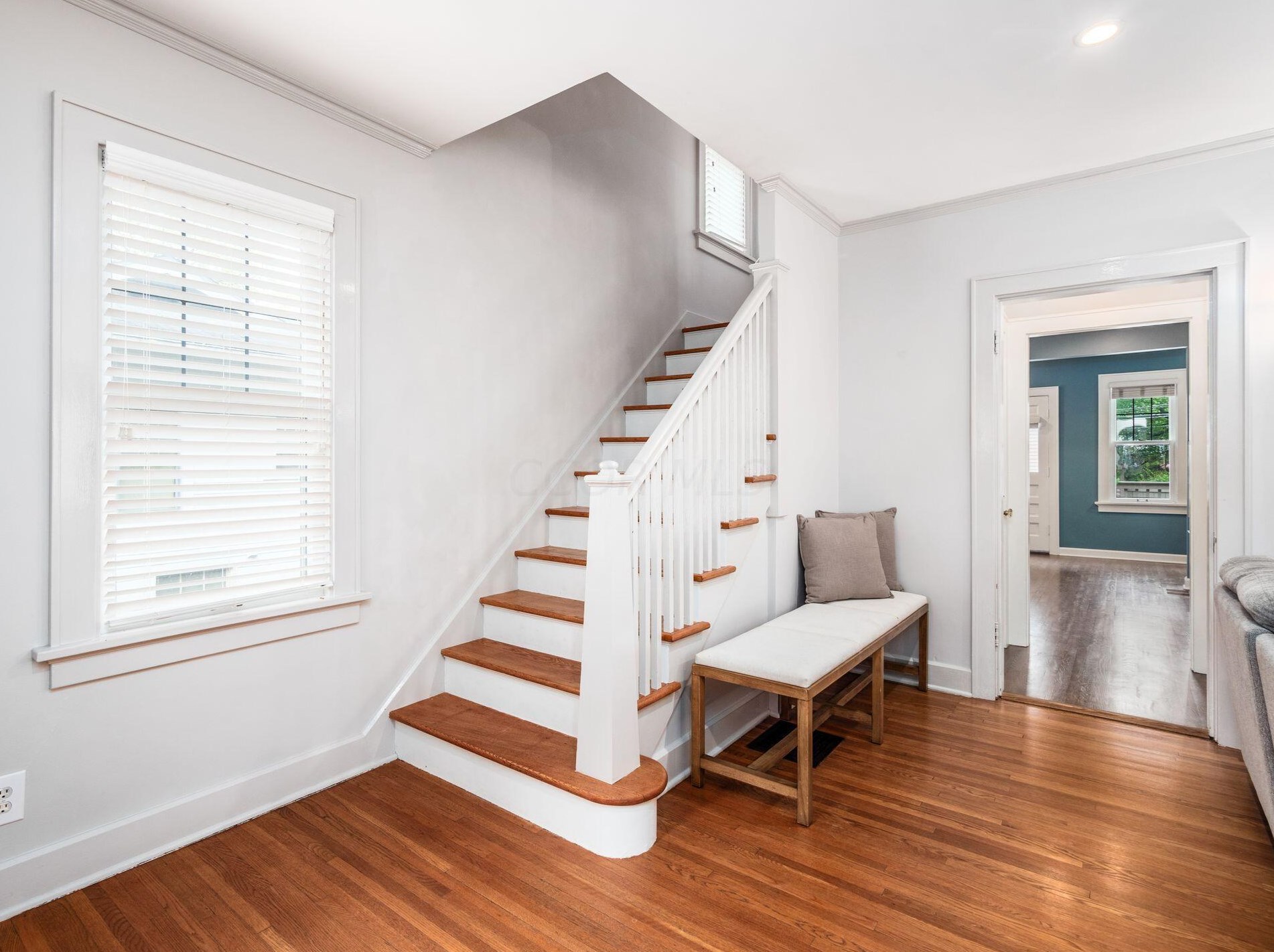 46 Remington Rd, Columbus OH 43209-2458 exterior