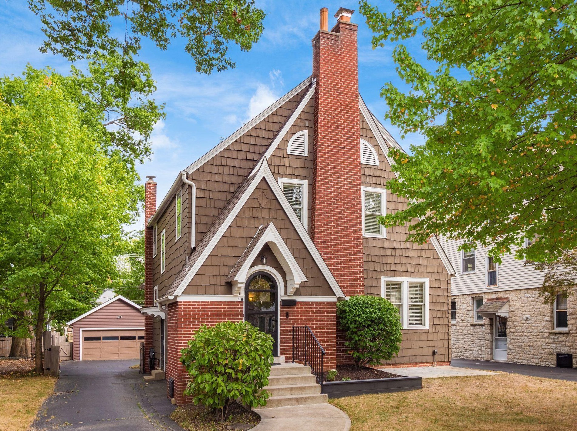 46 Remington Rd, Columbus, OH 43209-1441
