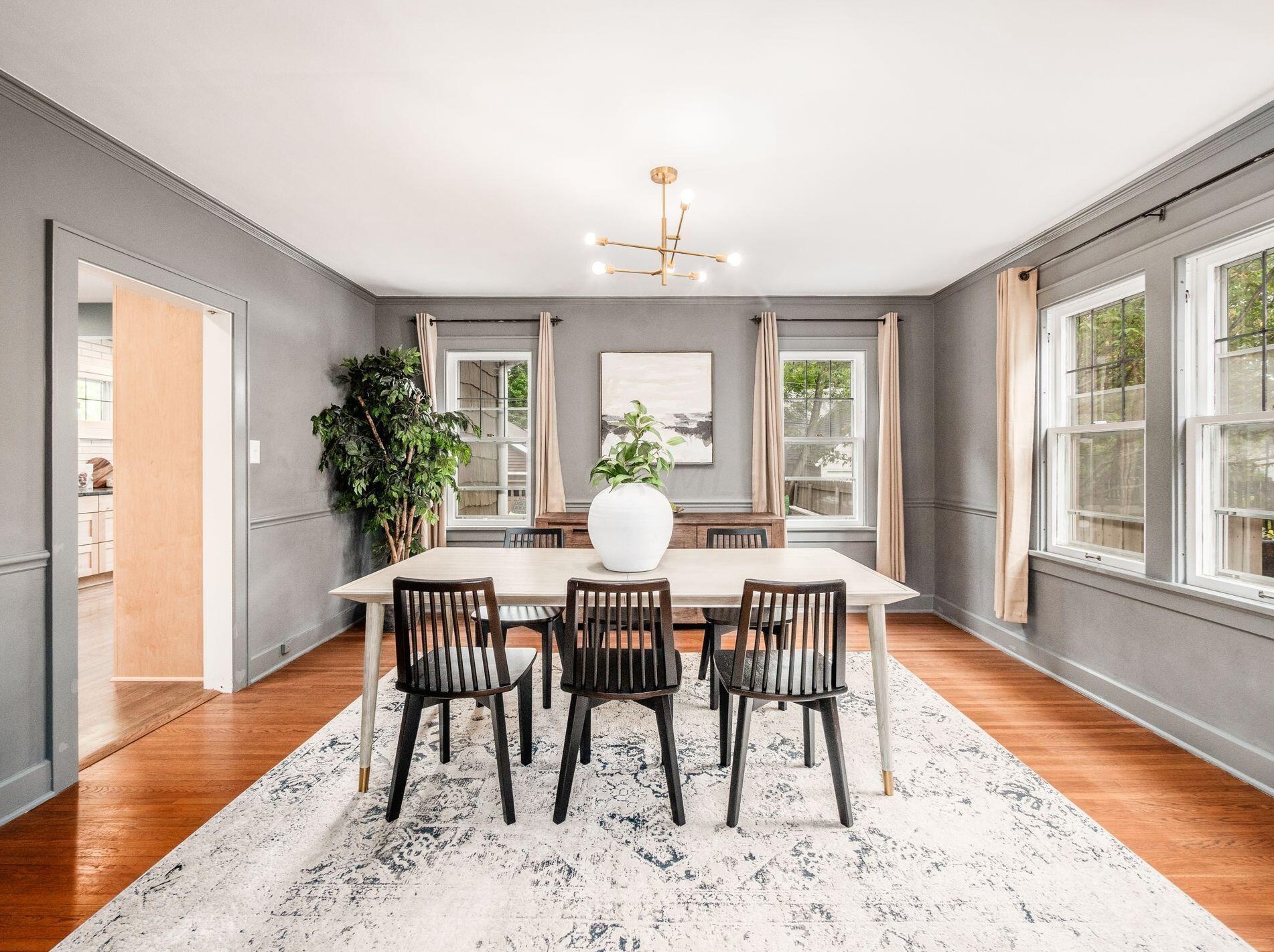 46 Remington Rd, Columbus OH 43209-2458 exterior