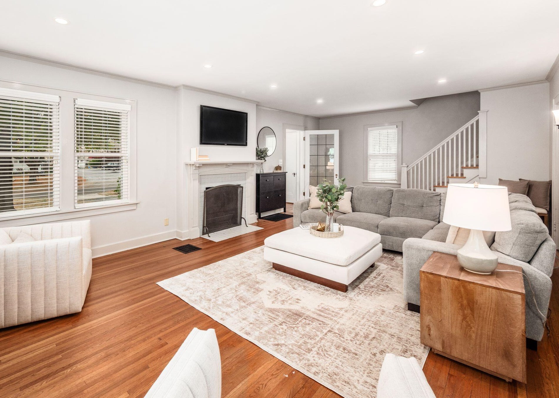 46 Remington Rd, Columbus OH 43209-2458 exterior