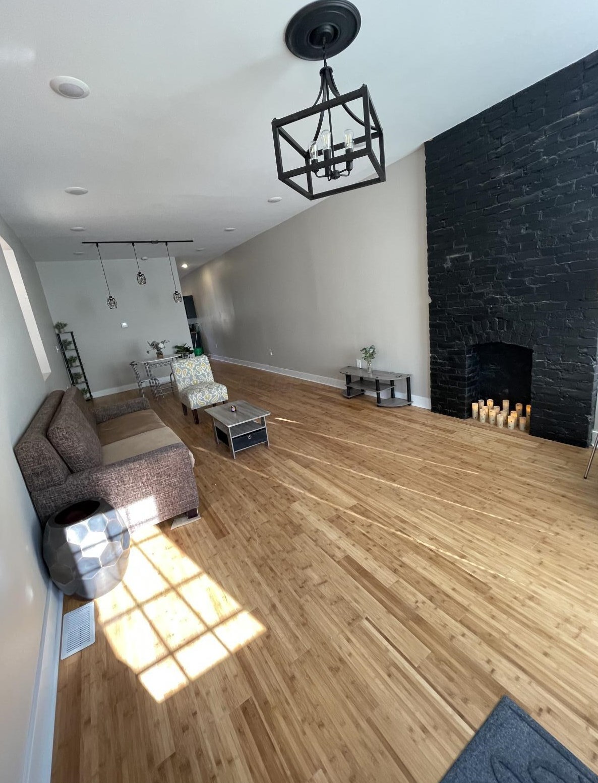 486 Ohio Ave, Columbus, OH 43205-1142