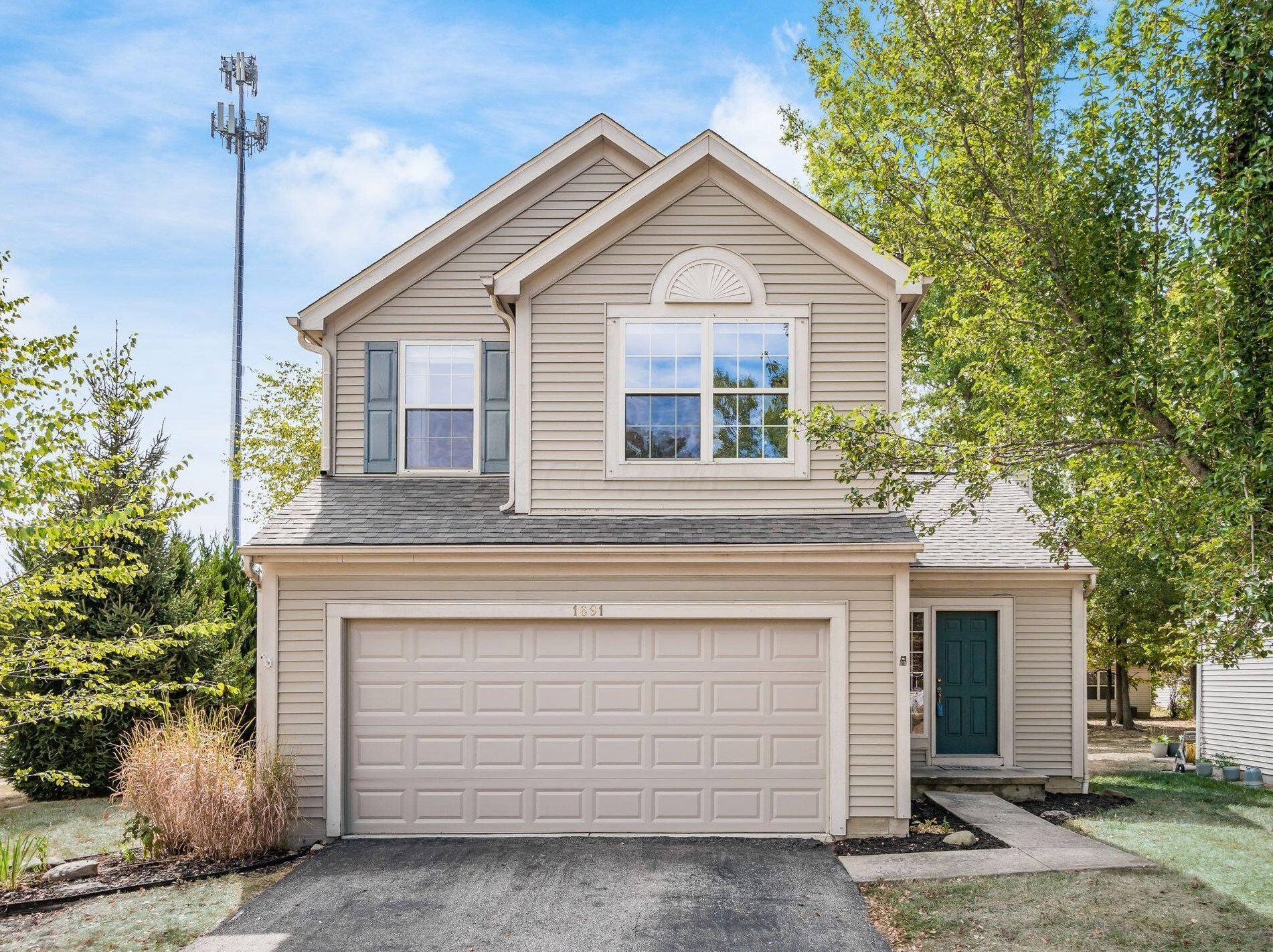 1691 Meadowlark Ln, Marysville, OH 43040