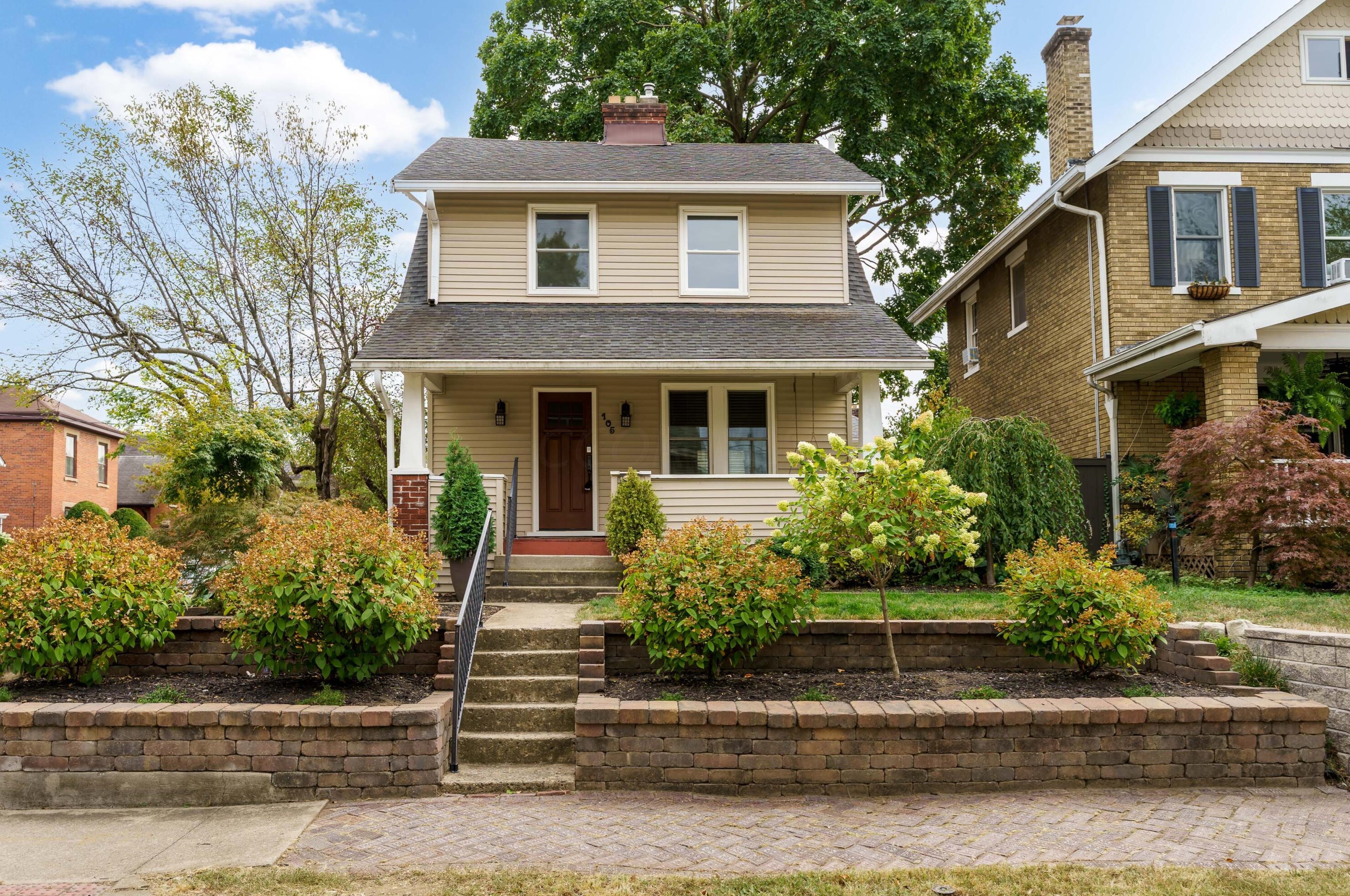 105 Hanford St, Columbus, OH 43206-3629