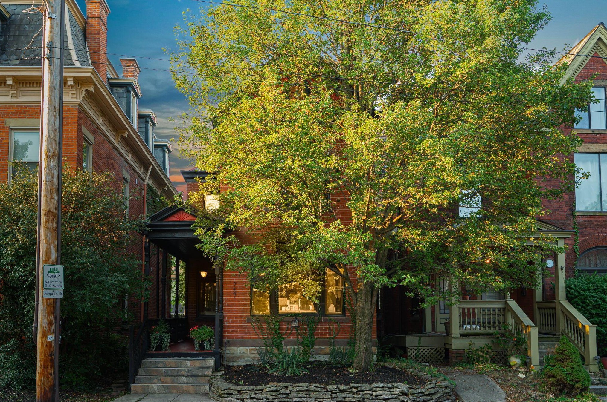 757 Oak St, Columbus, OH 43205-1011