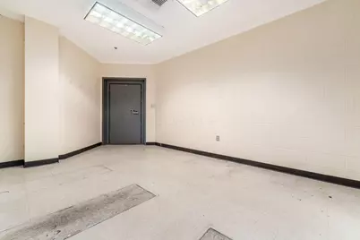 68 W Church Street #210, Newark, OH 43055 - Photo 4