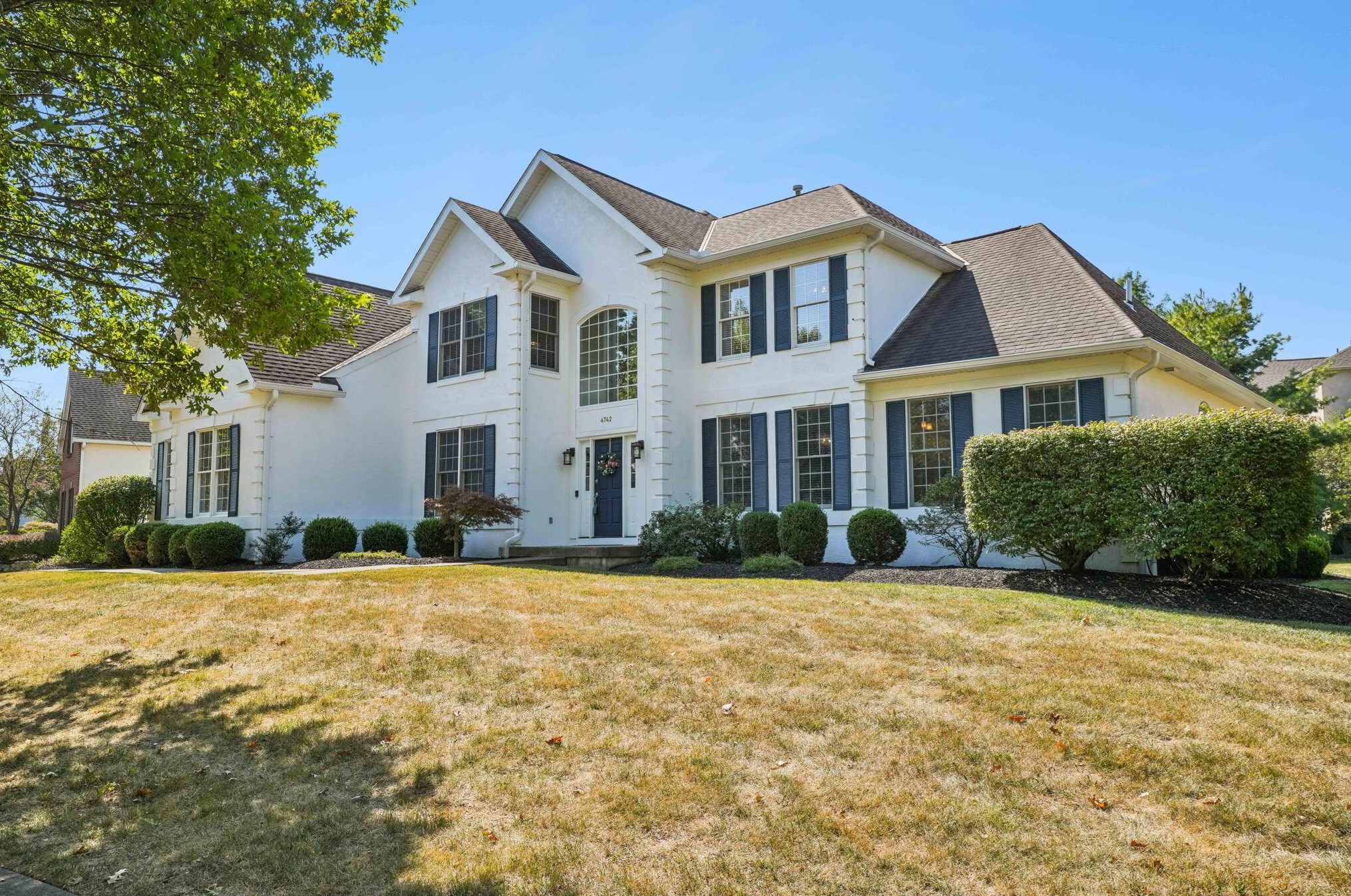 4742 Vista Ridge Dr, Dublin, OH 43017