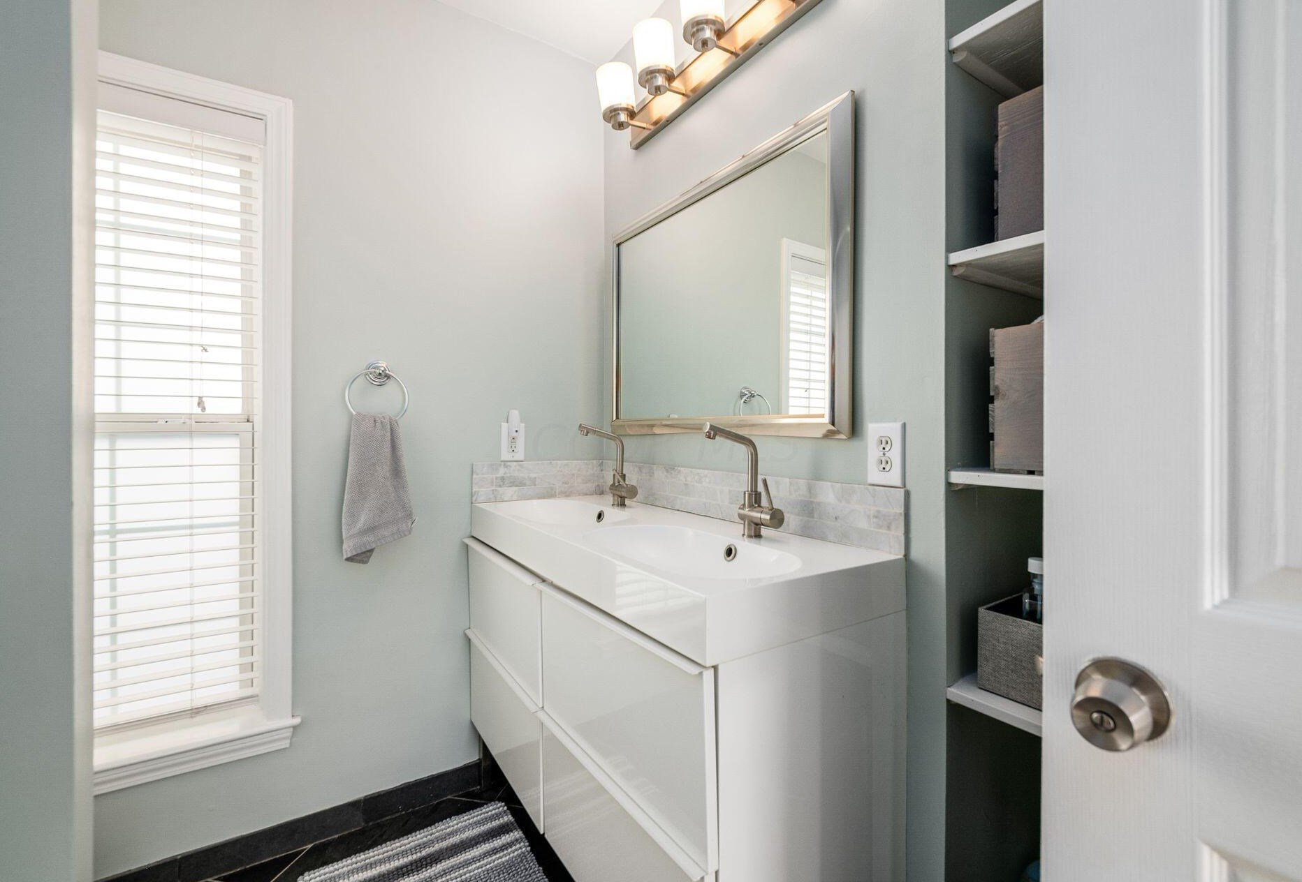 456 1st Ave, Columbus OH 43201-3356 exterior