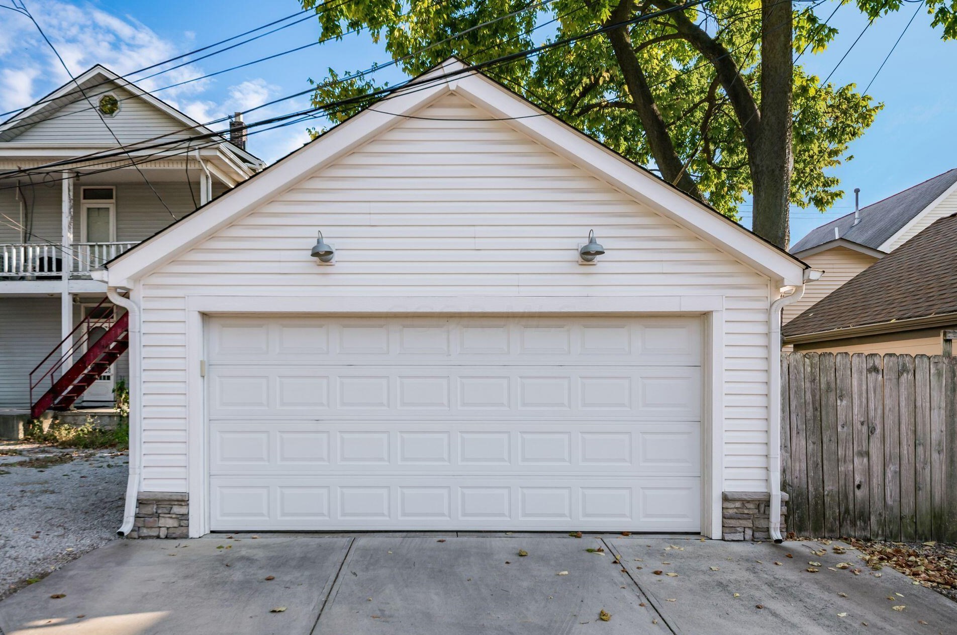 456 1st Ave, Columbus OH 43201-3356 exterior