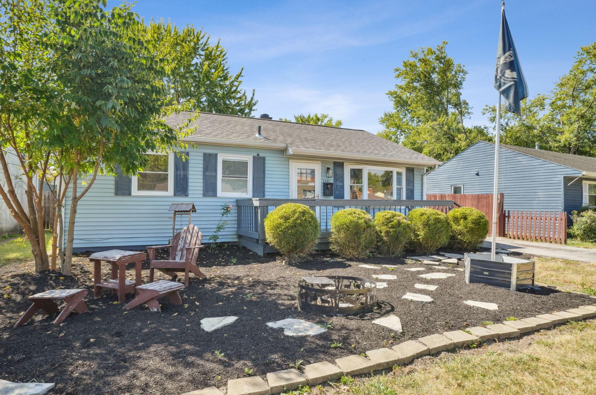 1481 Cooke Rd, Columbus, OH 43224-2156