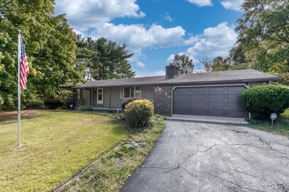 2444 W Point Rd Se, Lancaster, OH 43130