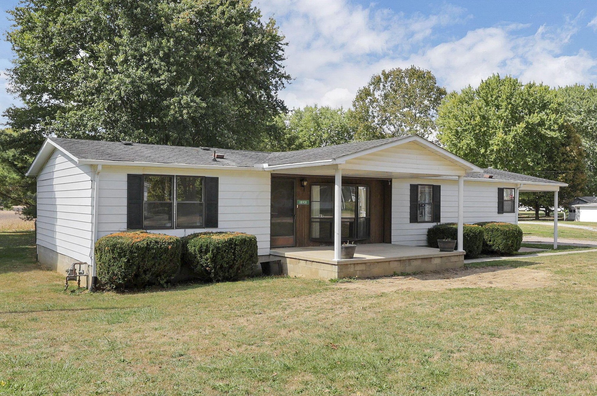 18931 Shriner St, Laurelville, OH 43135