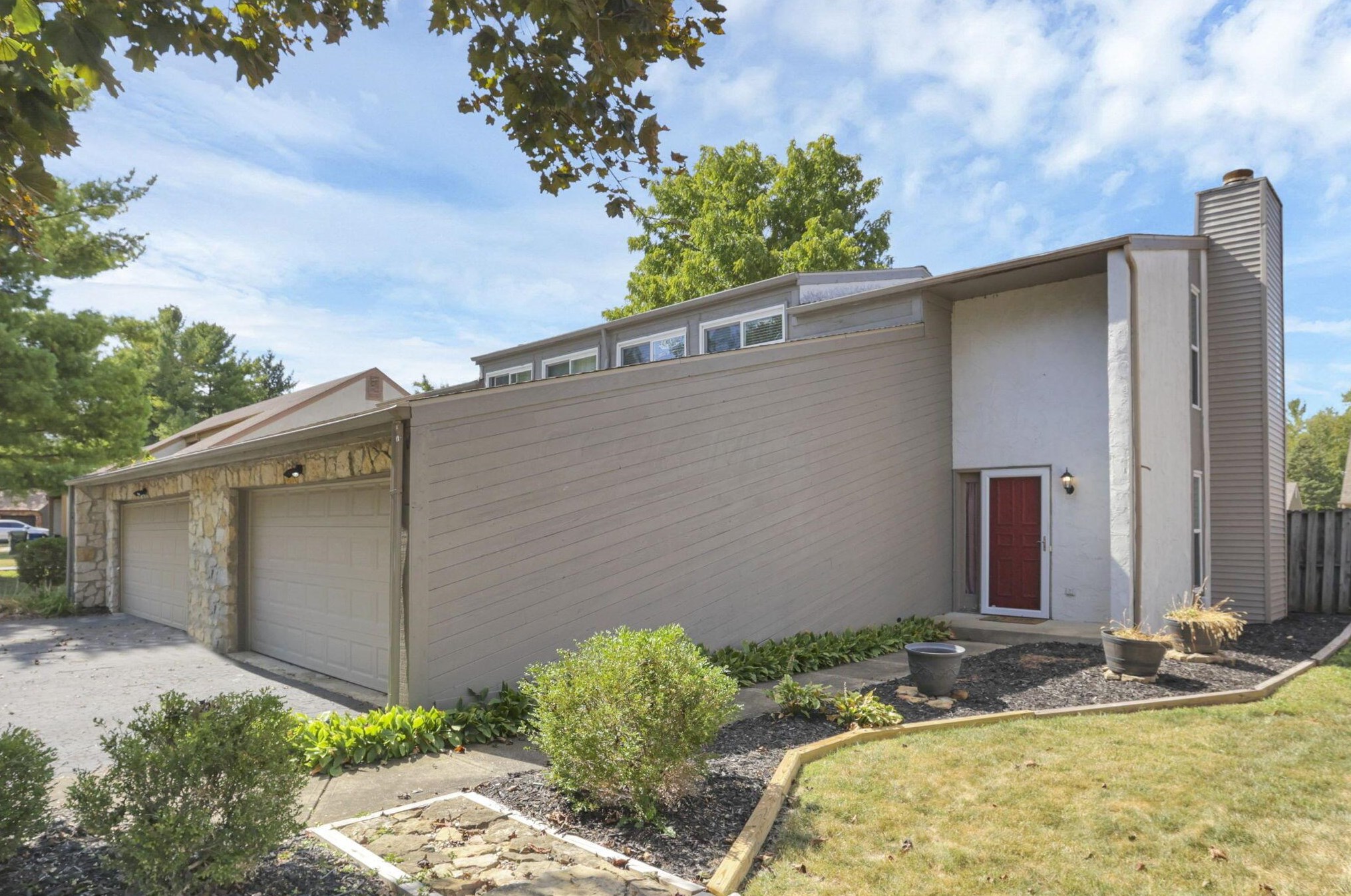 6355-6357 Tamworth Ct, Dublin, OH 43017