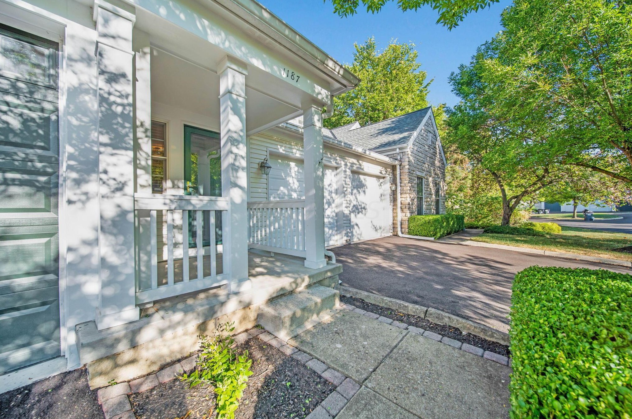 1187 Sanctuary Pl, Columbus, OH 43230-8410