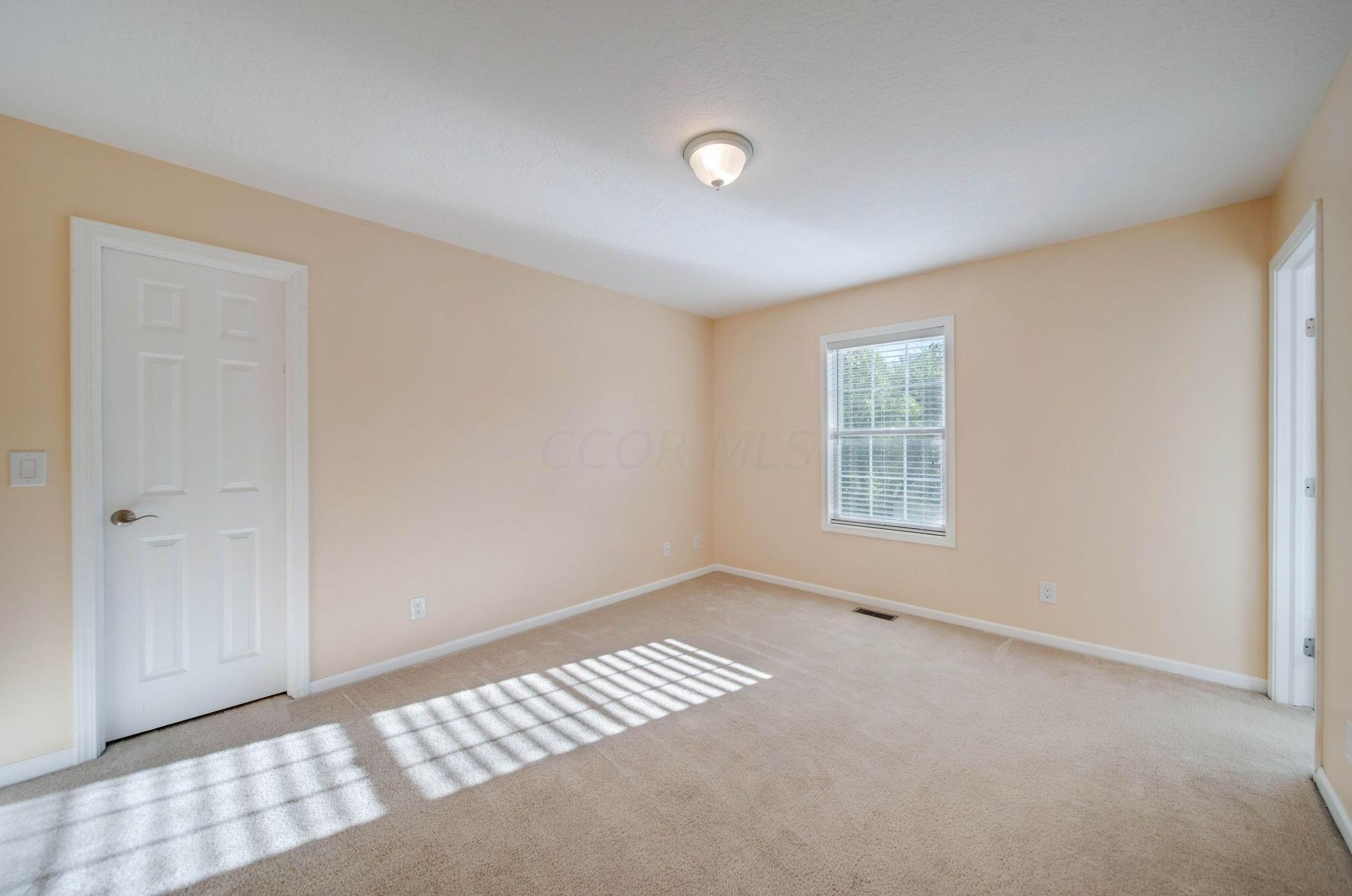 1187 Sanctuary Pl, Columbus OH 43230-8491 exterior