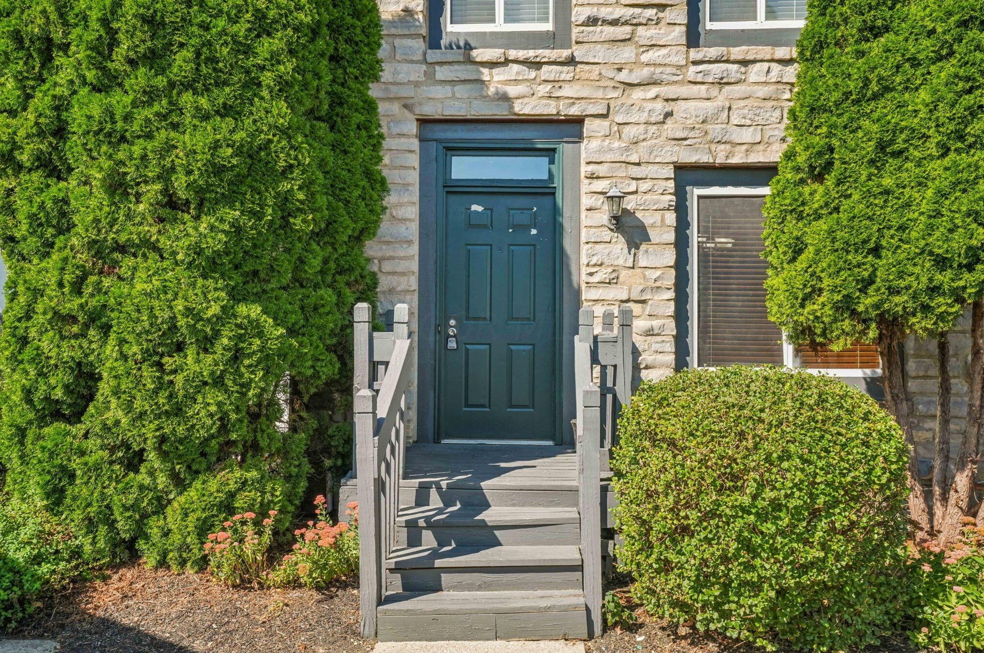 6982 Avery Rd, Dublin, OH 43017