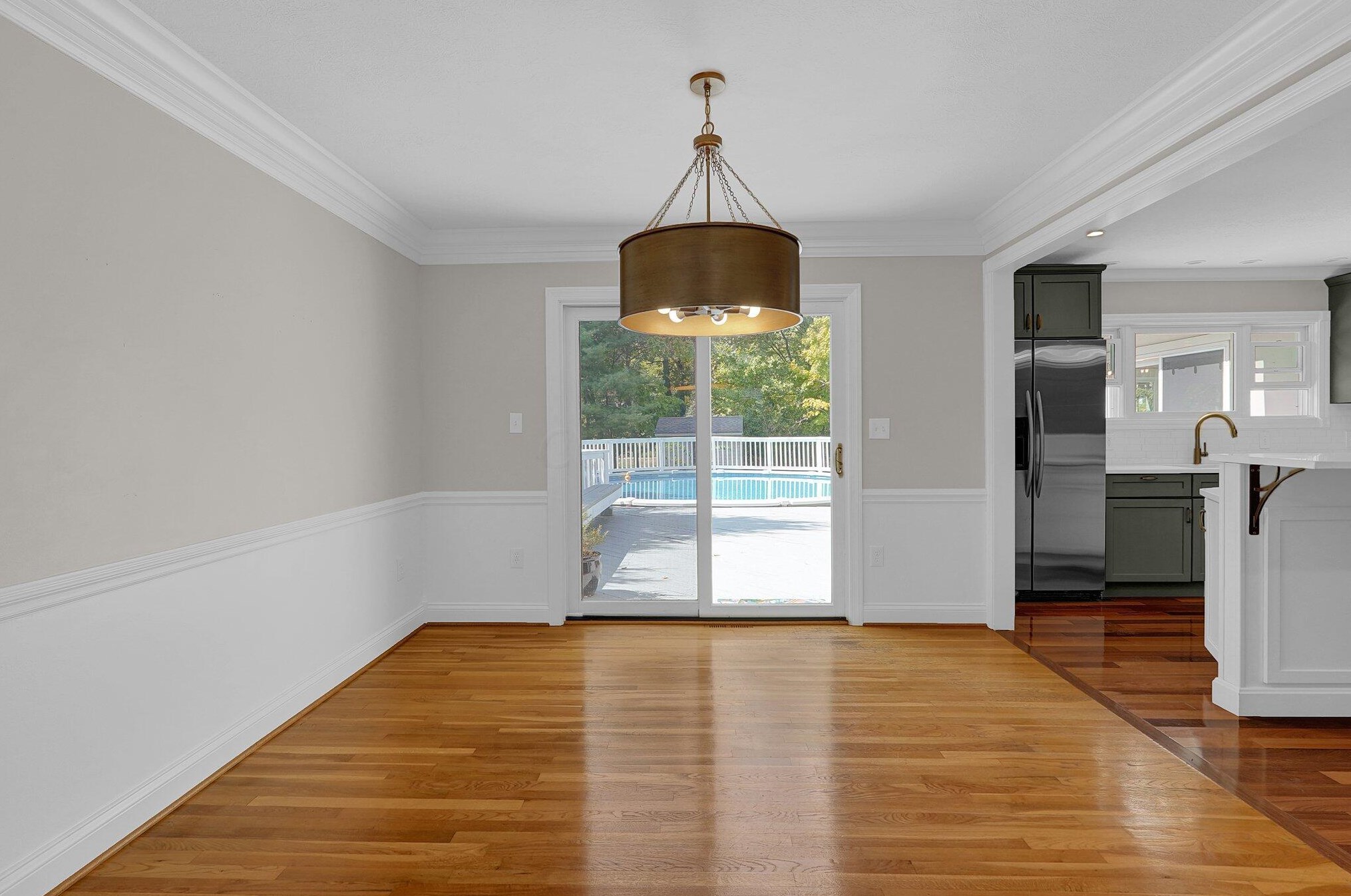 1340 Clubview Blvd, Columbus OH  43235-1273 exterior