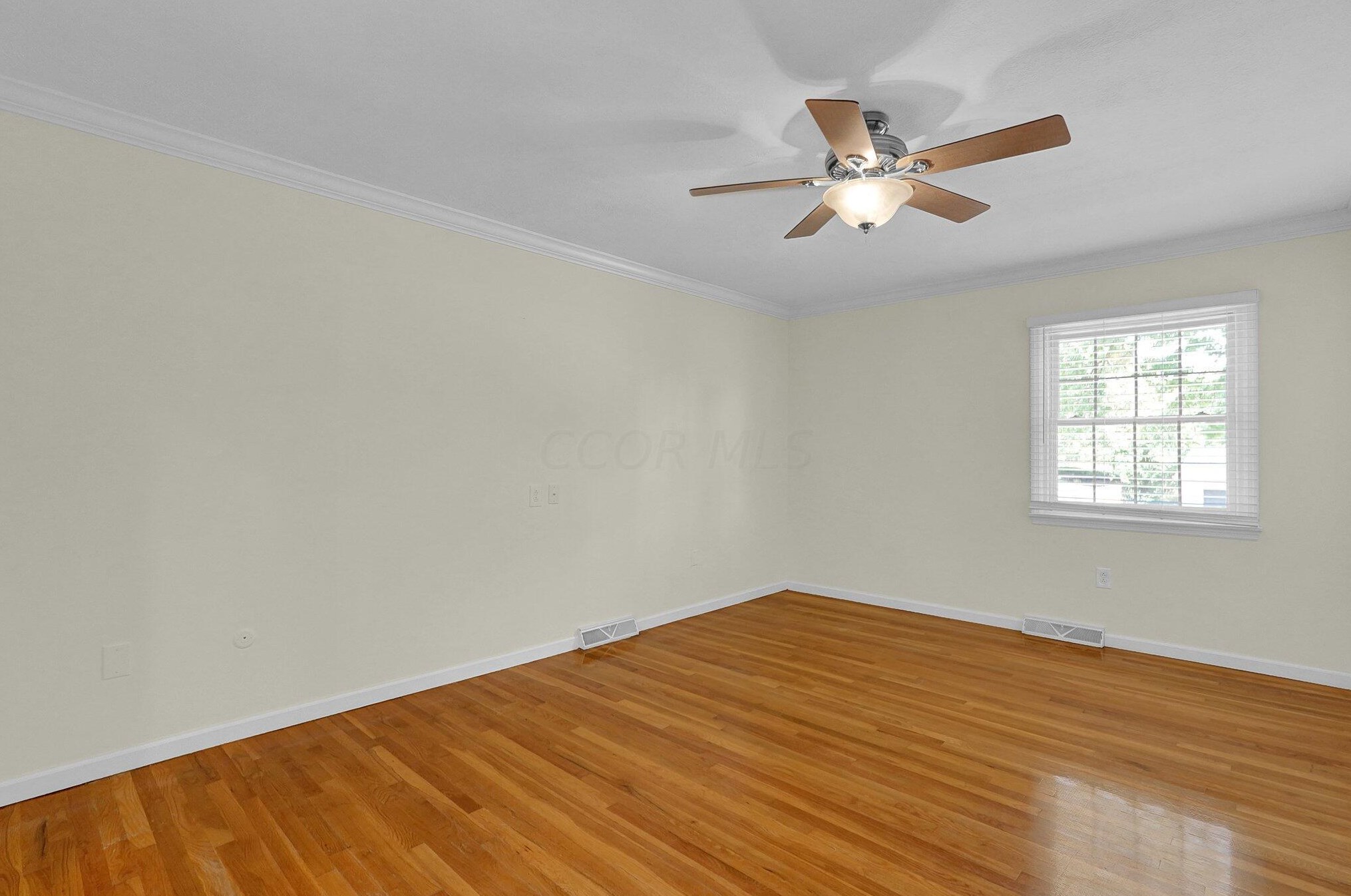 1340 Clubview Blvd, Columbus OH  43235-1273 exterior