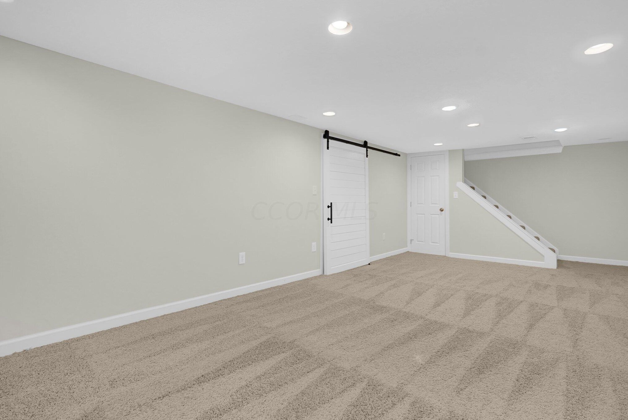 1340 Clubview Blvd, Columbus OH  43235-1273 exterior