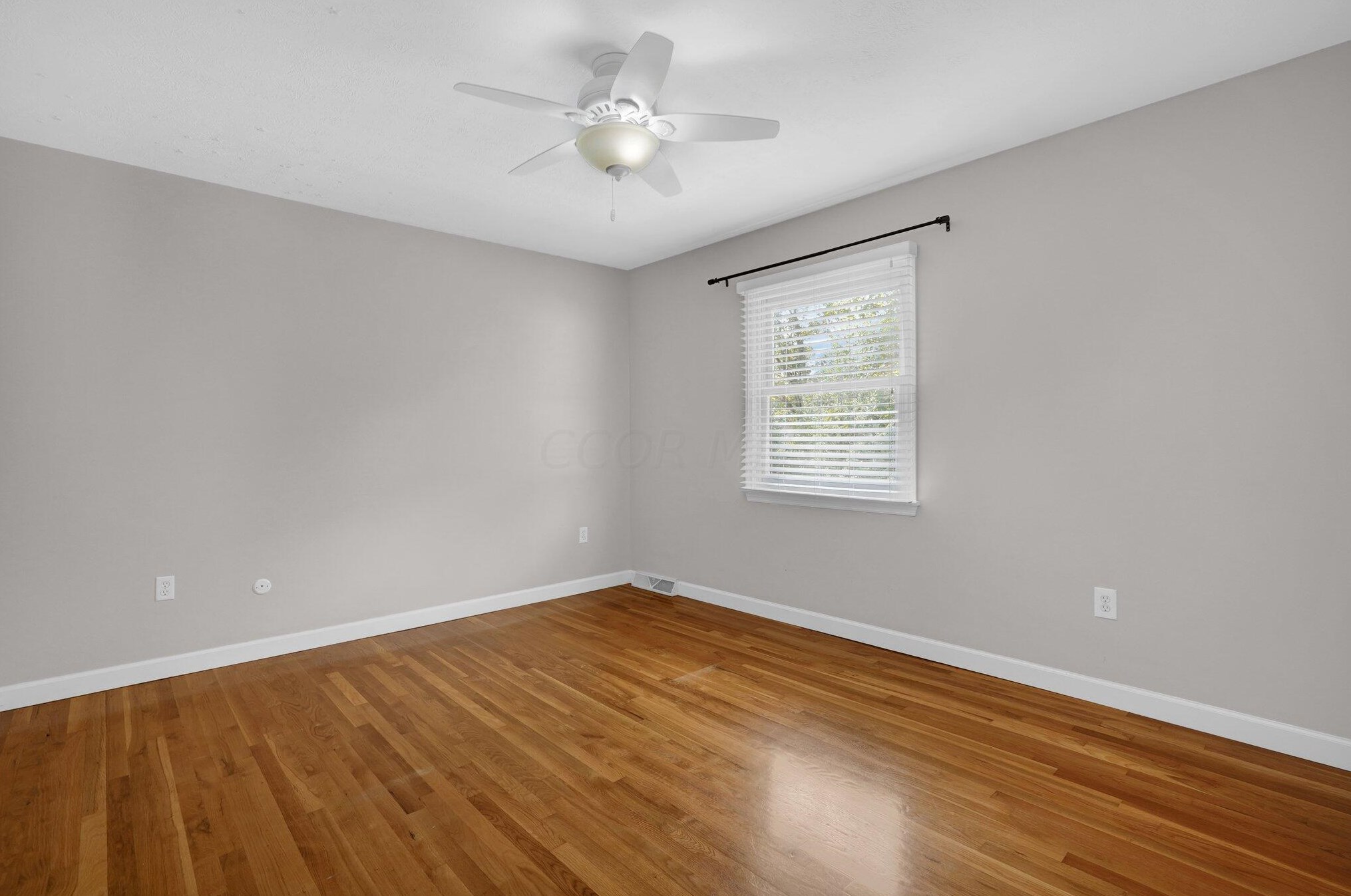 1340 Clubview Blvd, Columbus OH  43235-1273 exterior