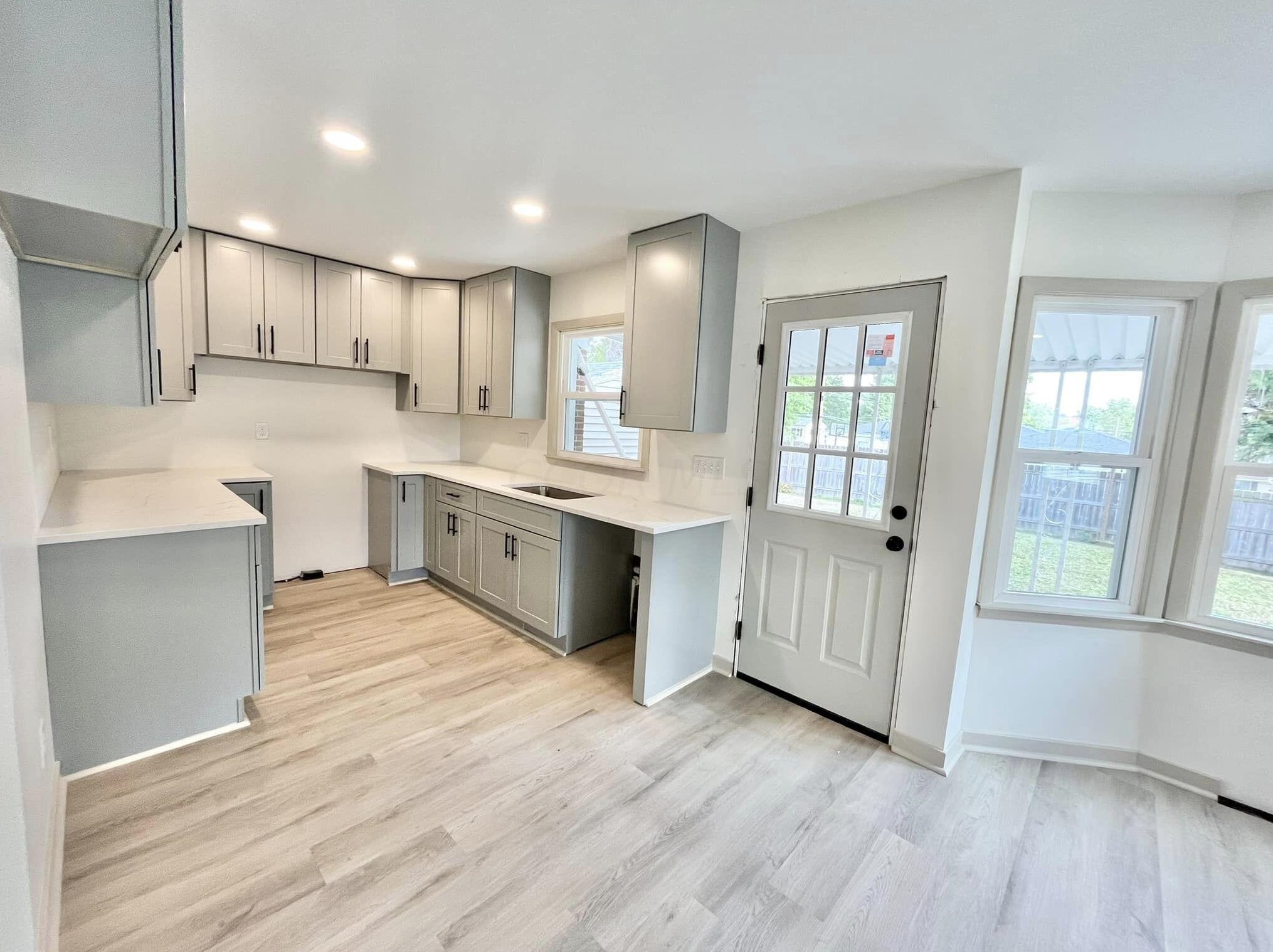 10 Miller Ave, Mount Vernon, OH 43050