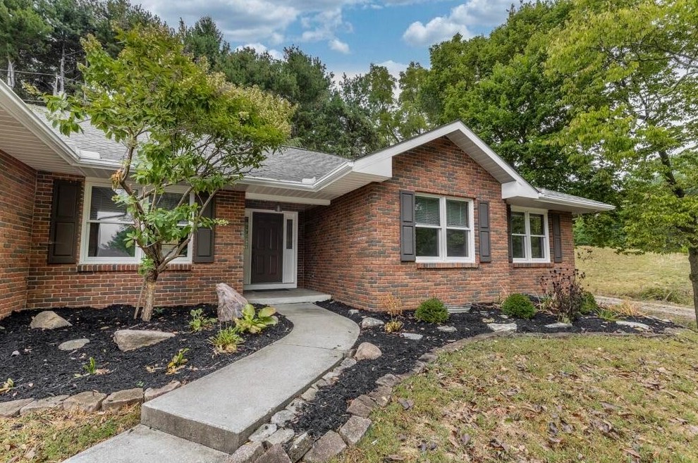 261 Pairan Ln, Lancaster, OH 43130