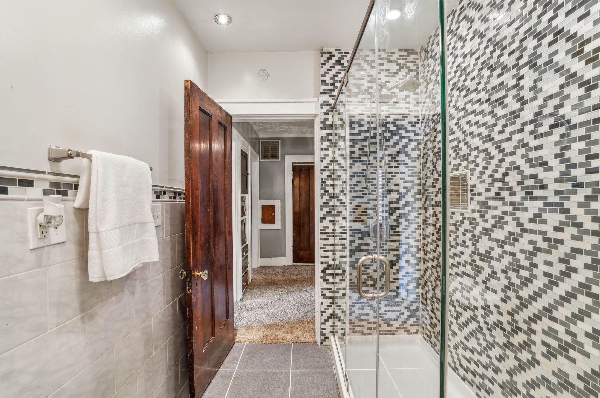 1430 Madison Ave, Columbus OH 43205-1536 exterior