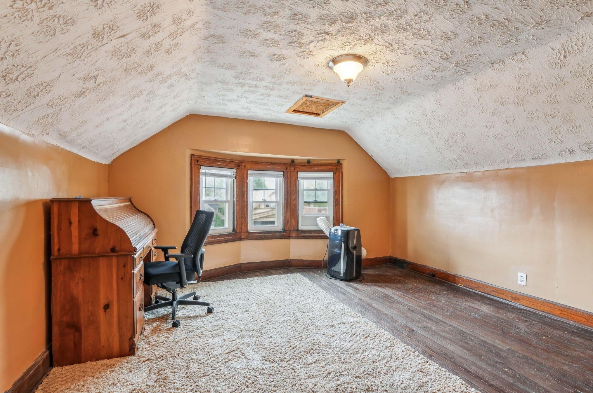 1430 Madison Ave, Columbus OH 43205-1536 exterior