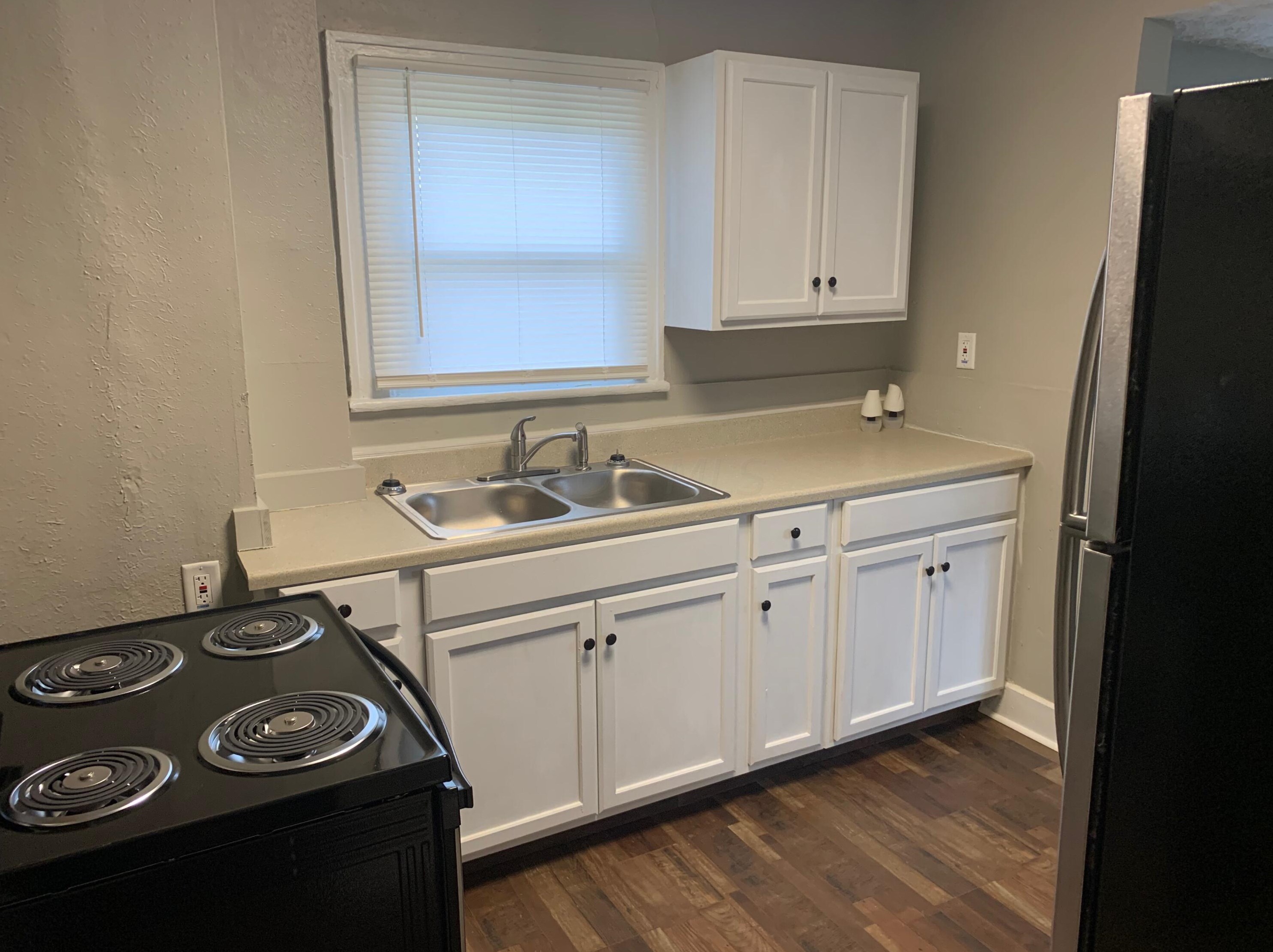 1112 Wilson Ave, Columbus, OH 43206-3142