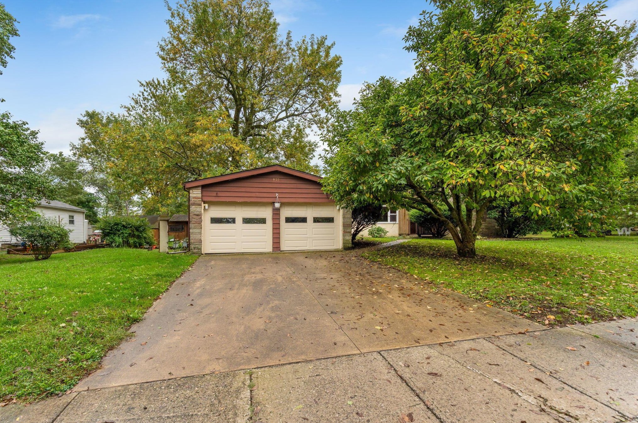 825 8 St, Marysville OH  43040-1615 exterior